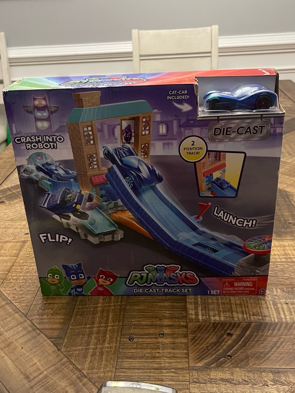 PJ Masks Die-Cast Track Set featuring a Cat-Car and 2-position track